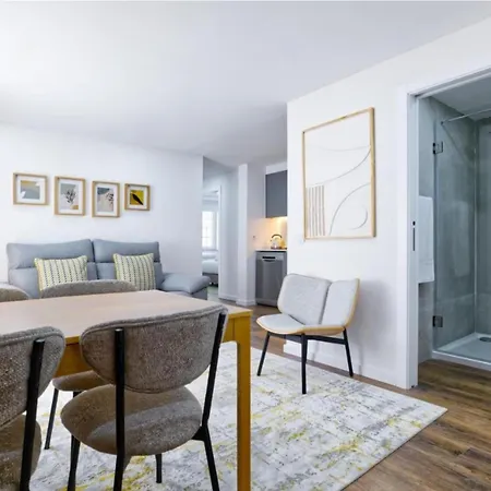 Classy & Modern 2 Bedroom - Near Museu Do Fado 76685al *